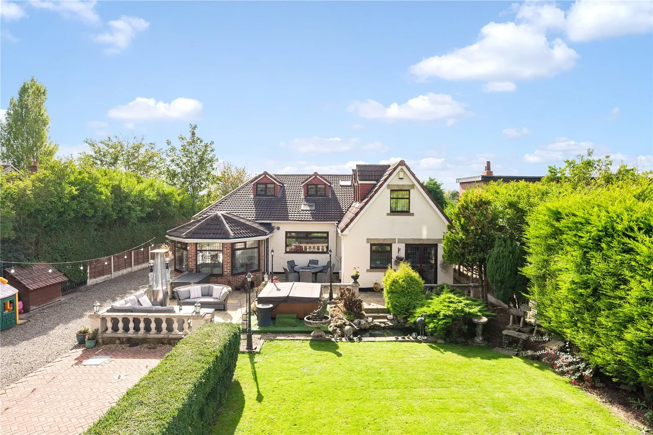 Barrowby Lane, Garforth, photo 30