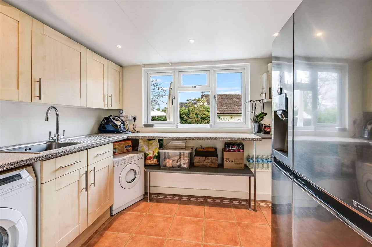 Windmill Close, Dunmow, Essex, CM6 3AX, photo 11