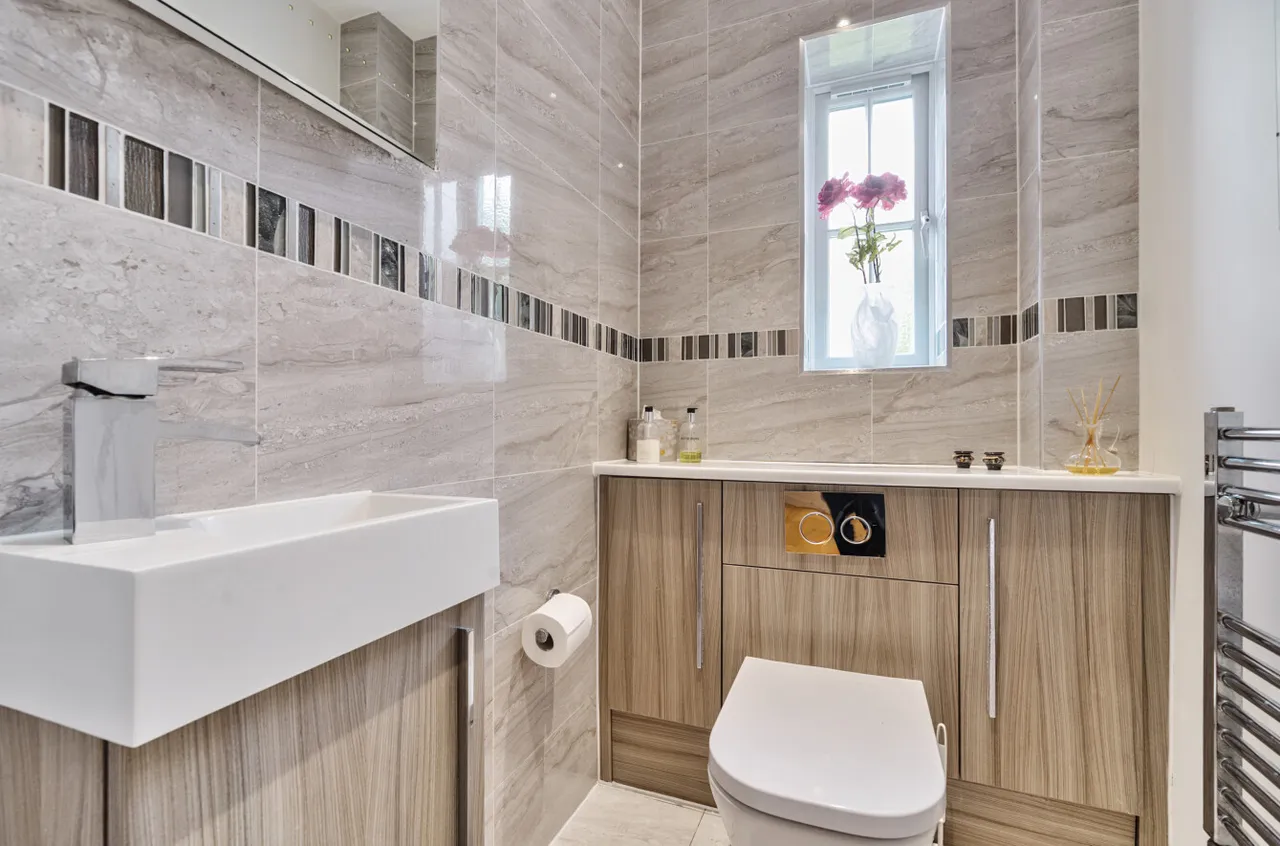 Vardon Place, Frimley, Camberley, GU16 9QA, photo 26
