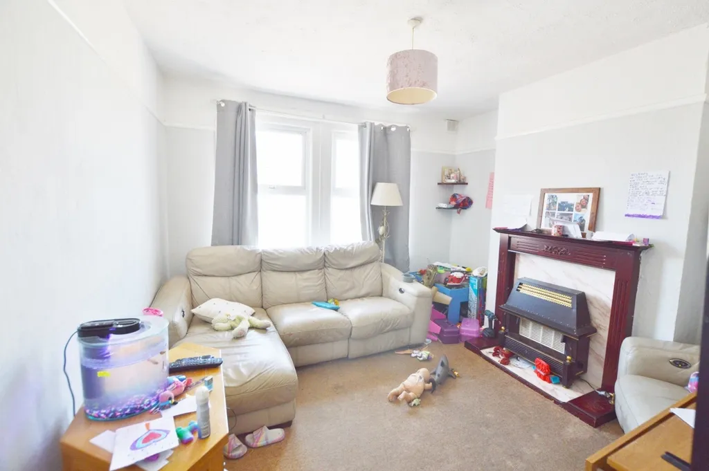 81 Coles Avenue, Poole, BH15 4HJ, photo 5