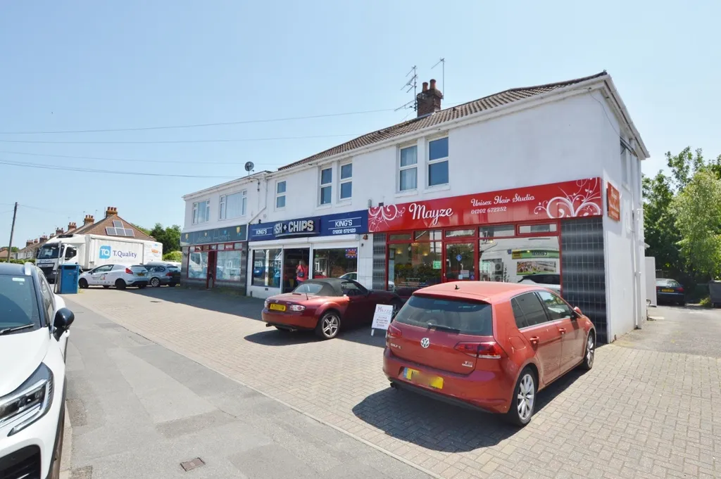 81 Coles Avenue, Poole, BH15 4HJ, photo 10