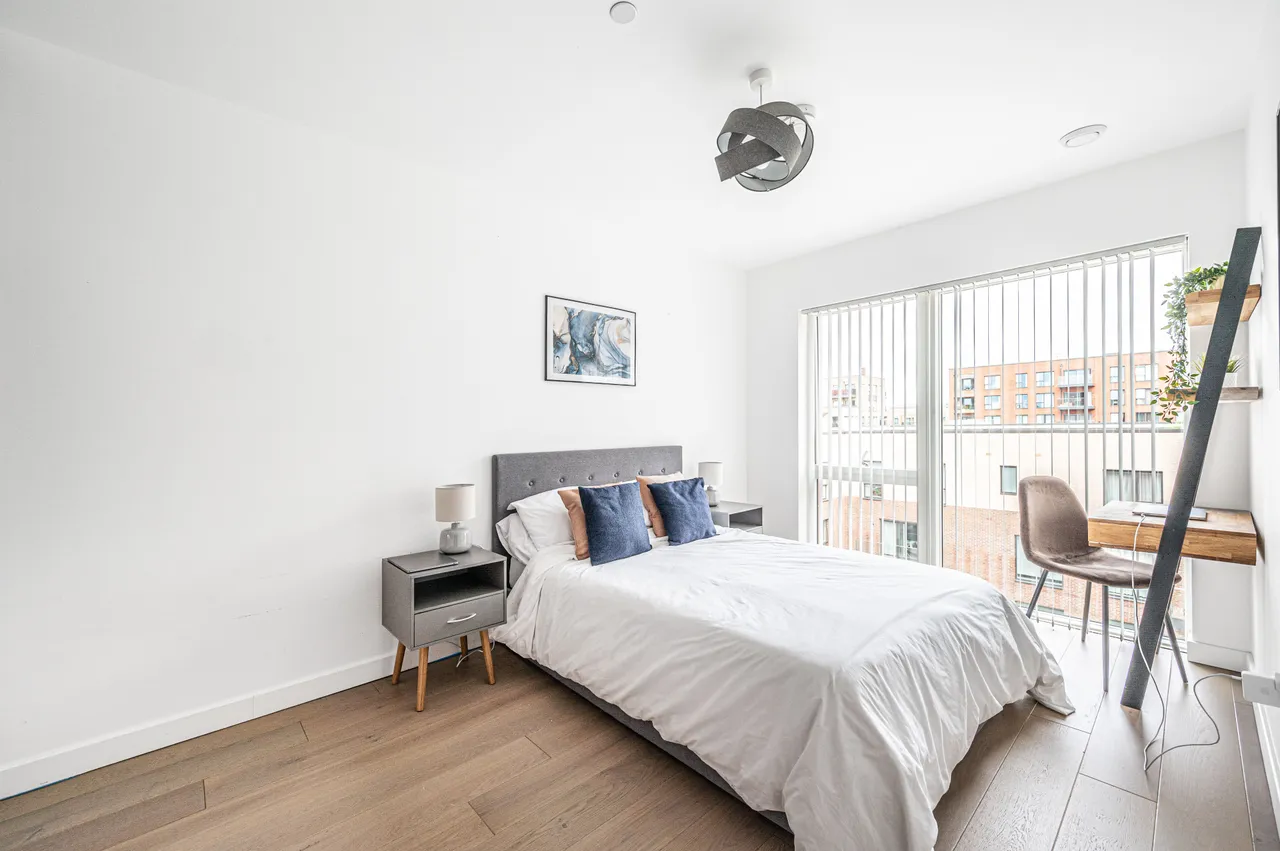 Flat 15, Quassia House, 36 Thonrey Close, London, photo 5
