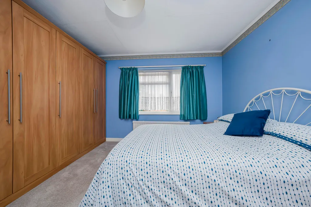 Long Lane, Hillingdon, photo 11