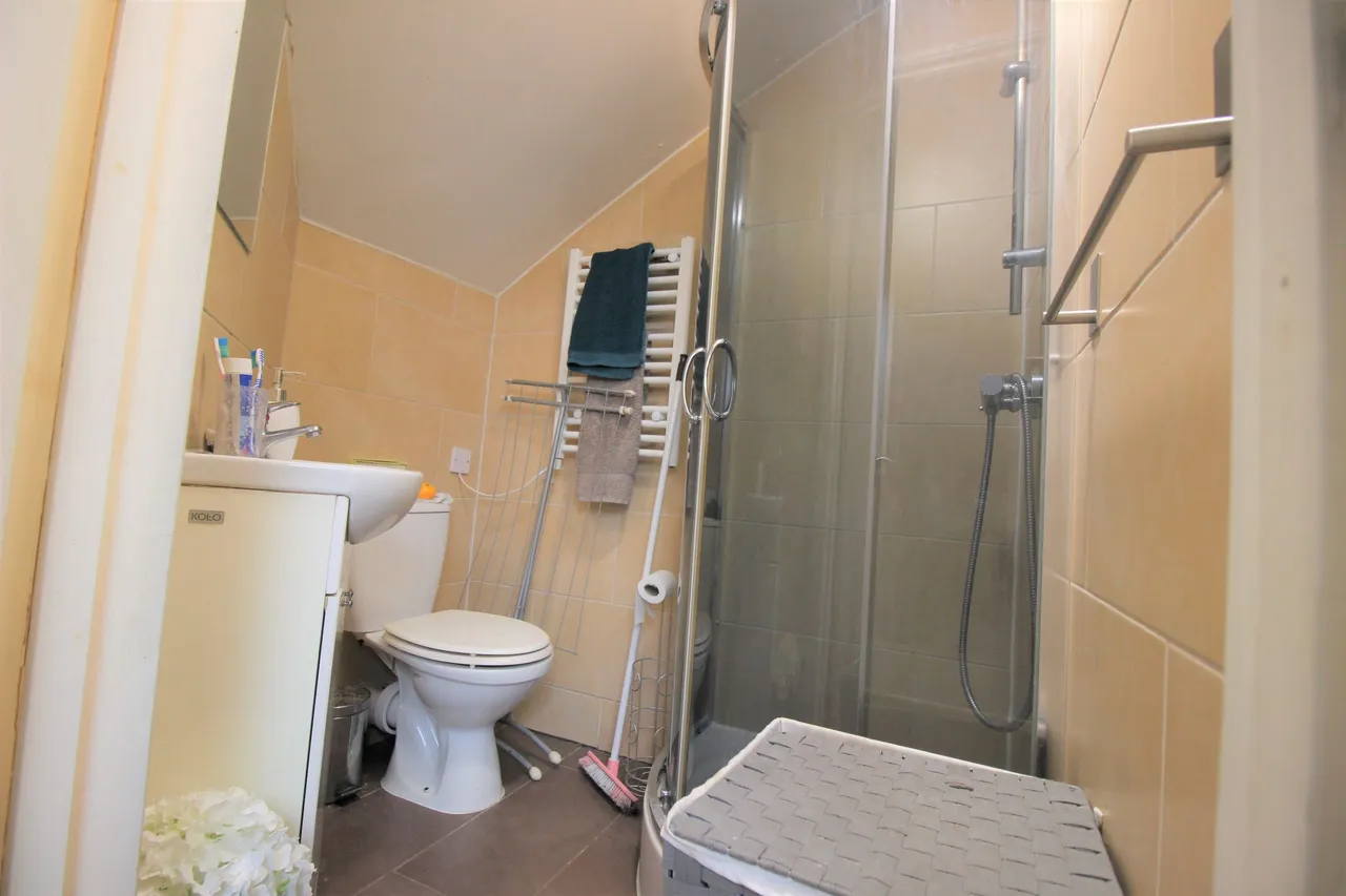 Brent Street, Hendon, NW4, photo 4