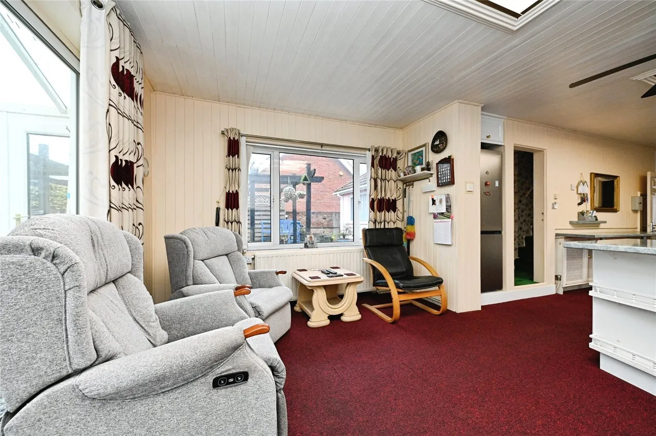 Manor Road, North Wootton, King's Lynn, Norfolk, PE30, photo 5