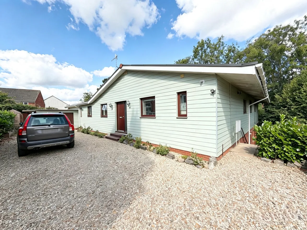 4 bed chalet to rent, Danes Road, Exeter