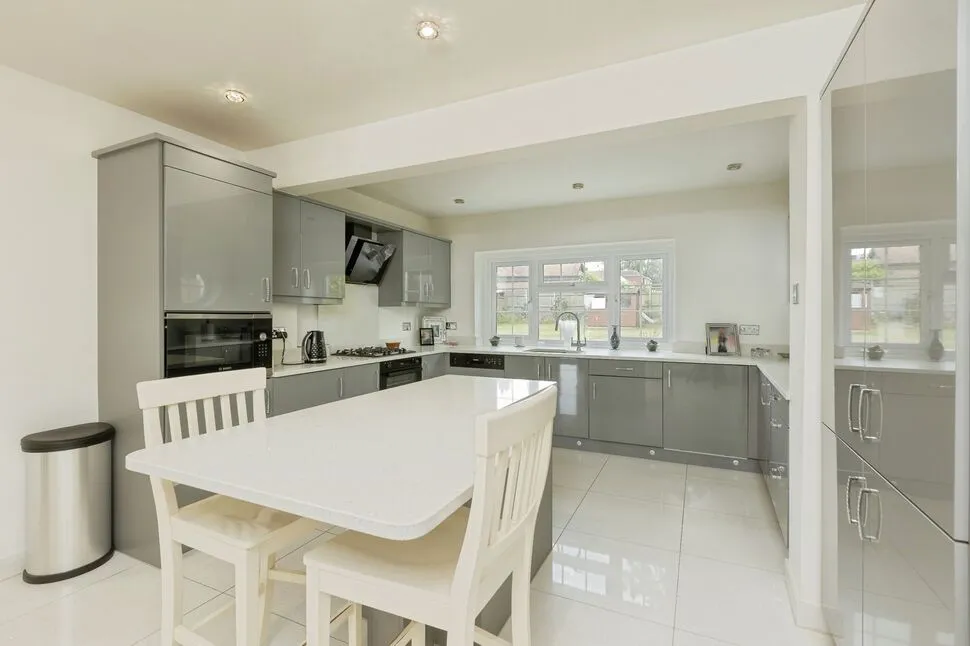 Fawkham Avenue, Longfield, Kent, DA3, photo 6