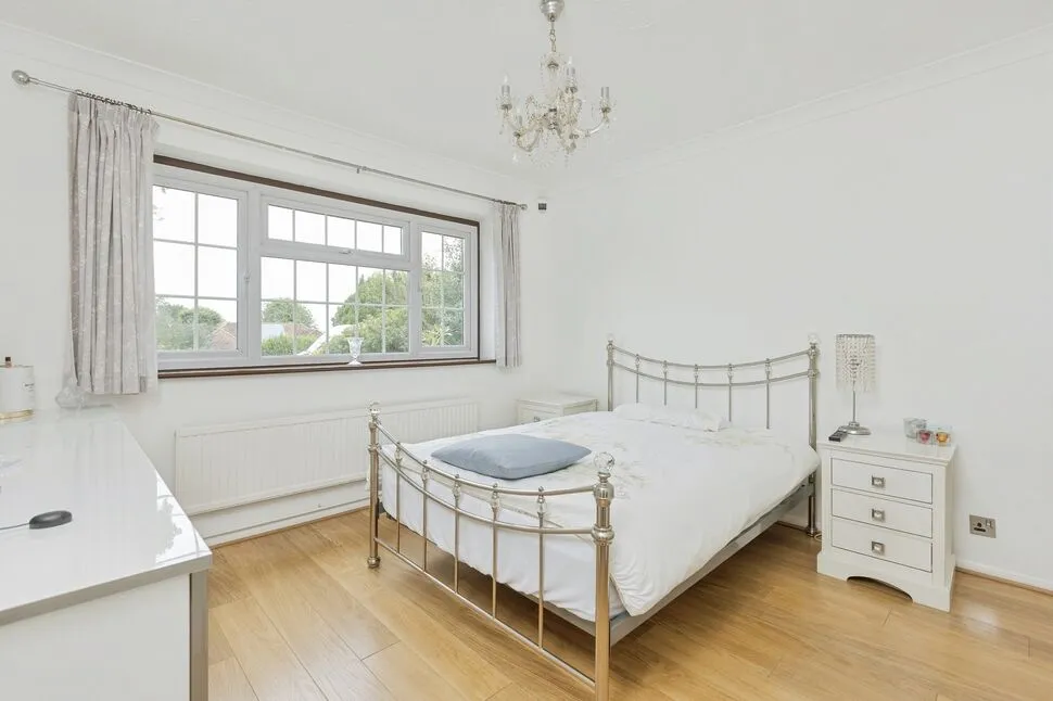 Fawkham Avenue, Longfield, Kent, DA3, photo 11