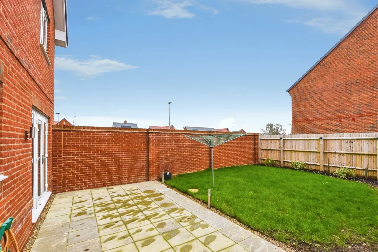 Bodenham Lane, Harnham, SP2, photo 14