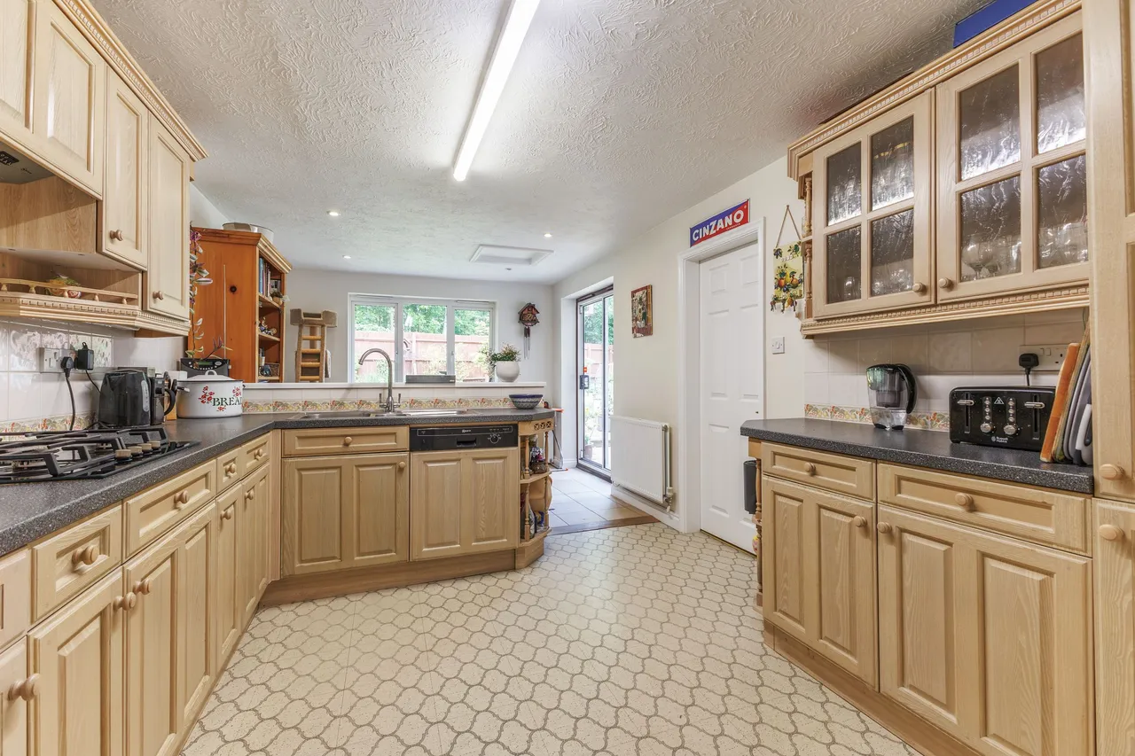 Conningsby Drive, Pershore, WR10, photo 6