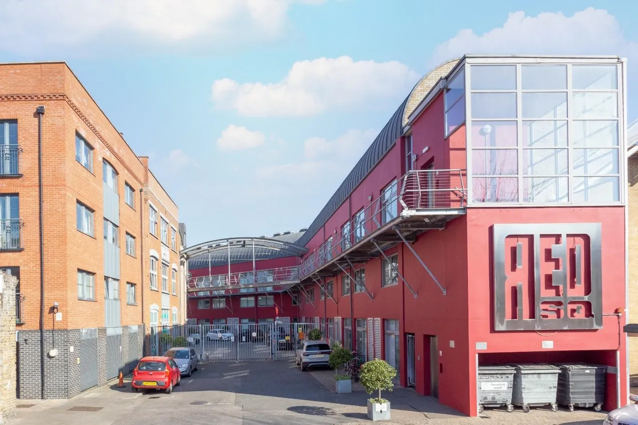 2 bed flat for sale — Piano Lane, Carysfort Road, London, N16
