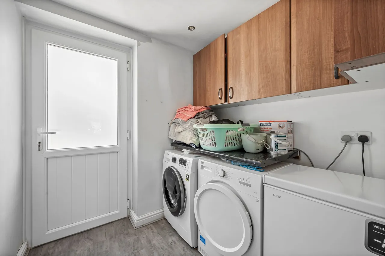 Sandringham Drive, St. Helens, St. Helens, WA9 3TQ, photo 14