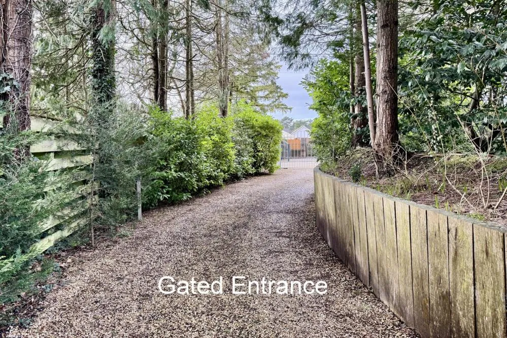 Struan Court, Ashley Heath, BH24, photo 32