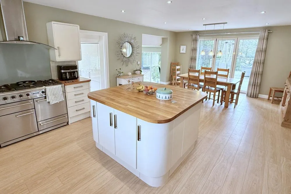Struan Court, Ashley Heath, BH24, photo 5