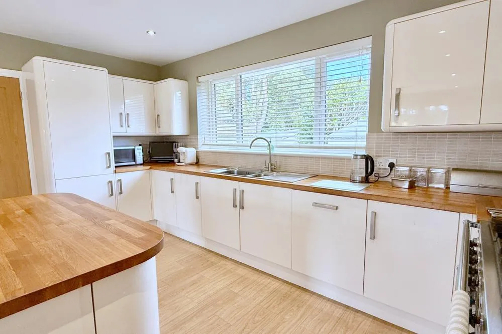 Struan Court, Ashley Heath, BH24, photo 11