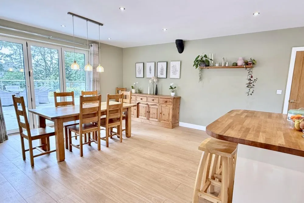 Struan Court, Ashley Heath, BH24, photo 12