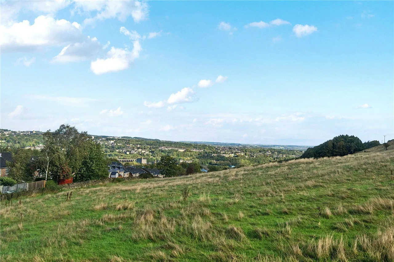 Acorn Rise, Linthwaite, HD7, photo 14