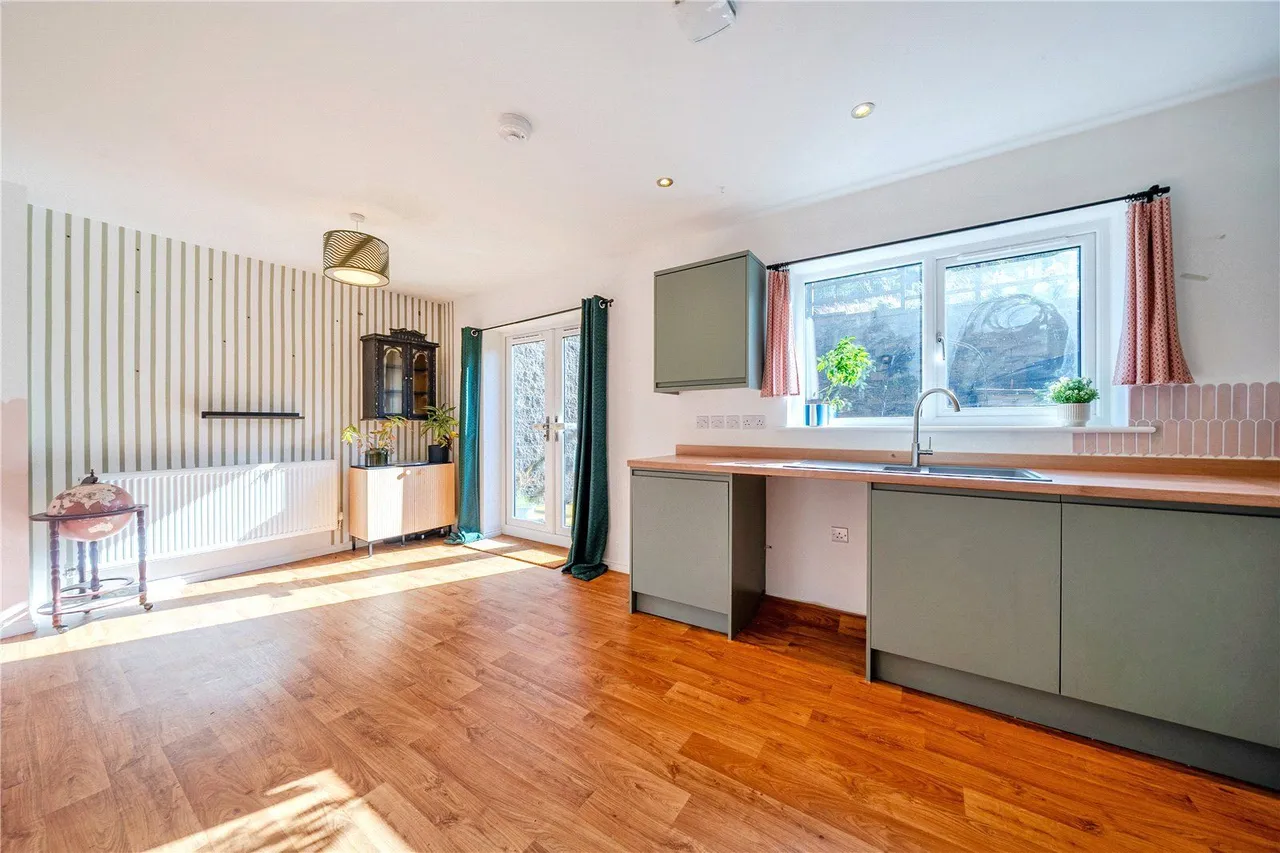 Acorn Rise, Linthwaite, HD7, photo 4