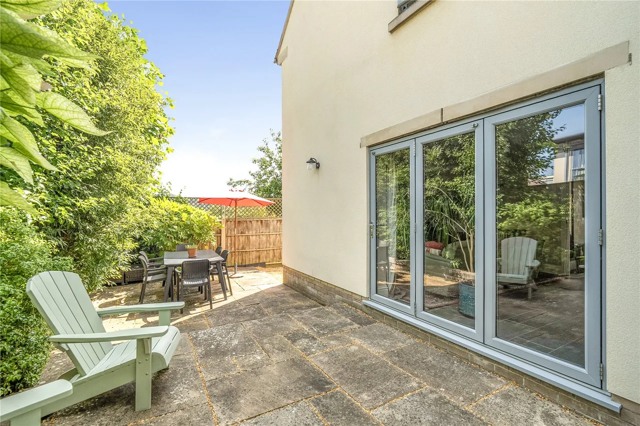 Hallett Gardens, Yeovil, Somerset, BA20 1BH, photo 22