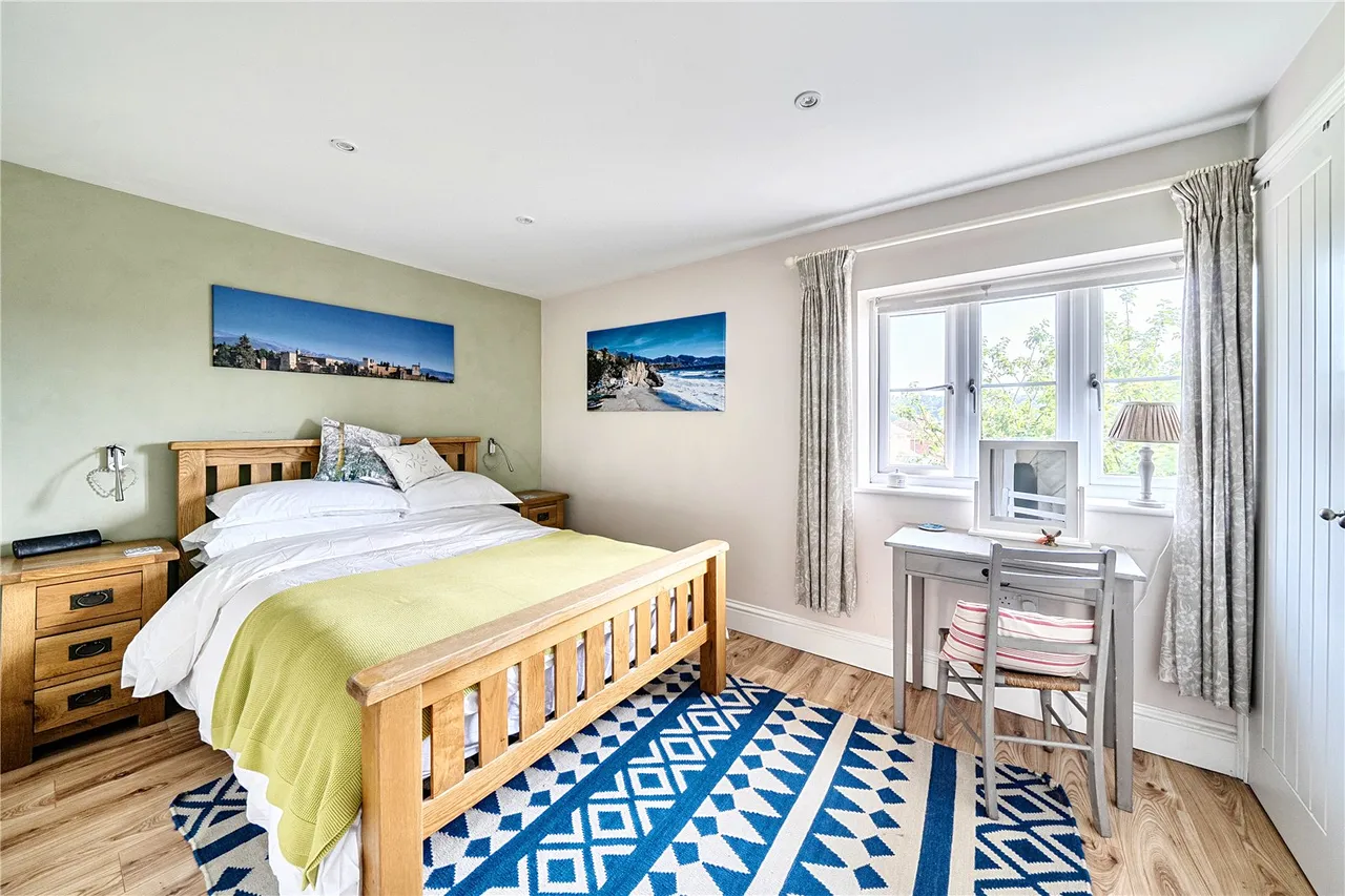 Hallett Gardens, Yeovil, Somerset, BA20 1BH, photo 13