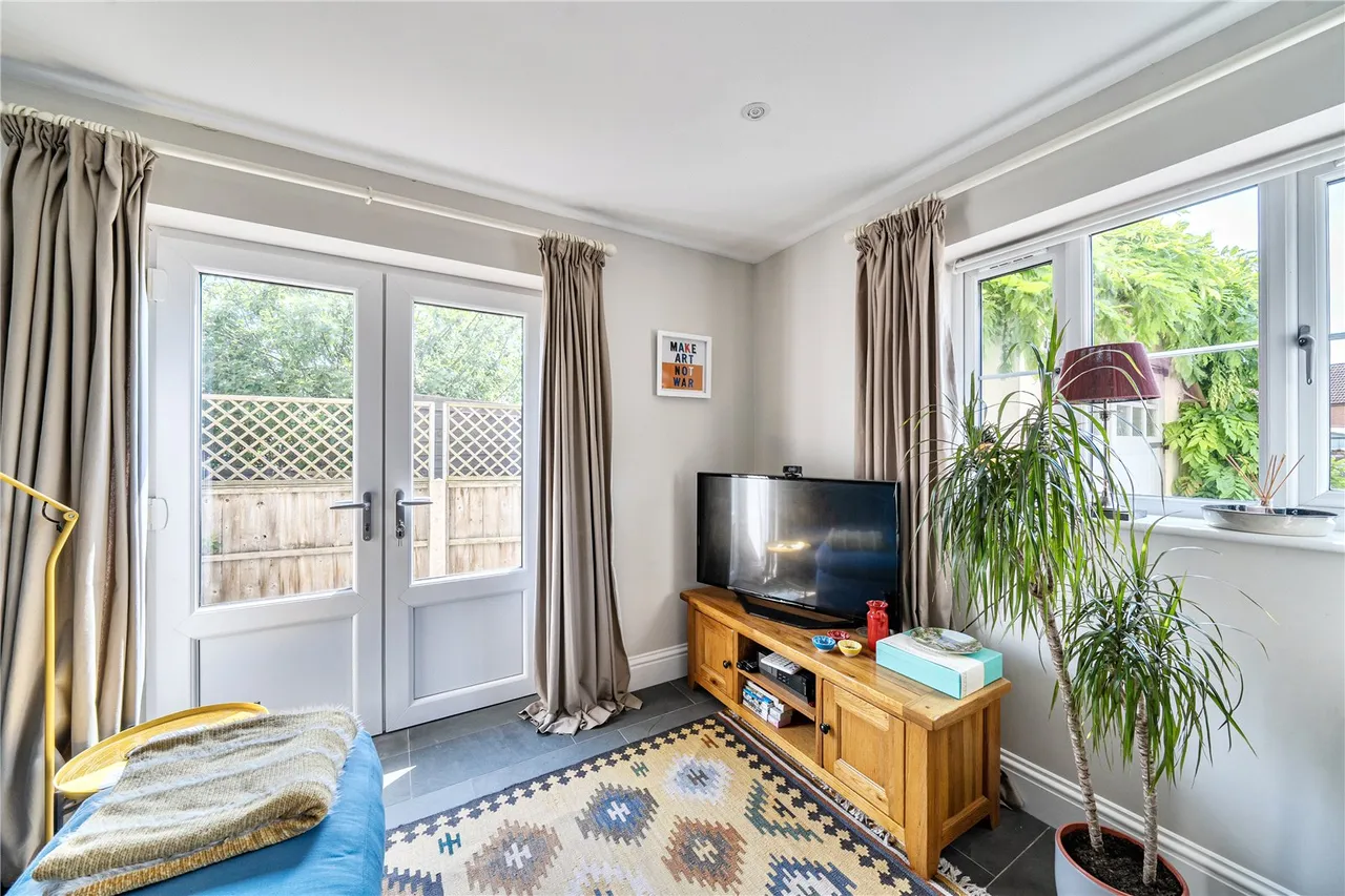 Hallett Gardens, Yeovil, Somerset, BA20 1BH, photo 10