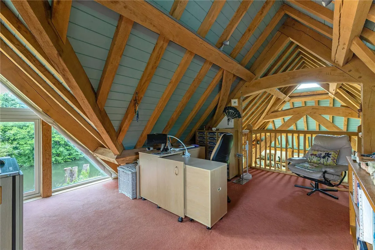 Bath Road, Swineford, BS30, photo 14