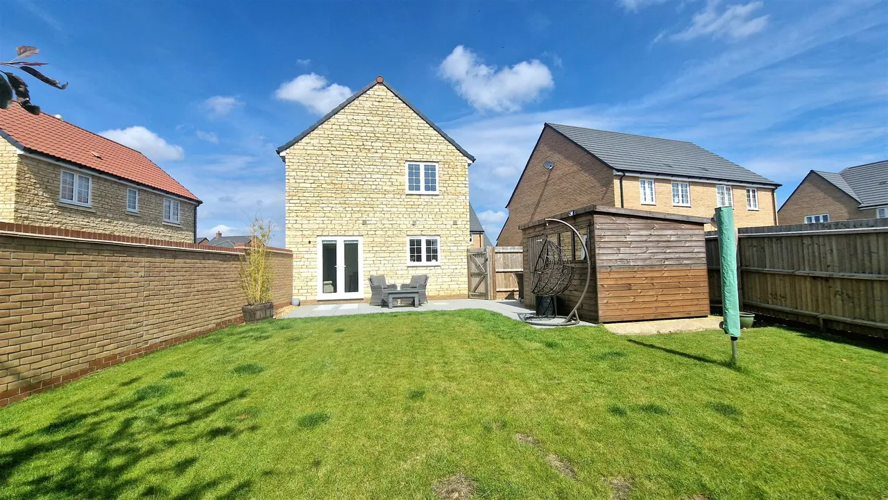 Brewton Drive, Deeping St James, photo 21