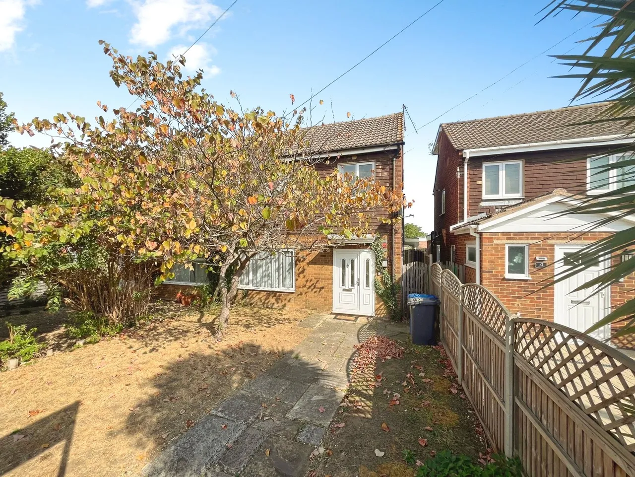 3 bed house to rent, Croft Corner, Old Windsor, SL4