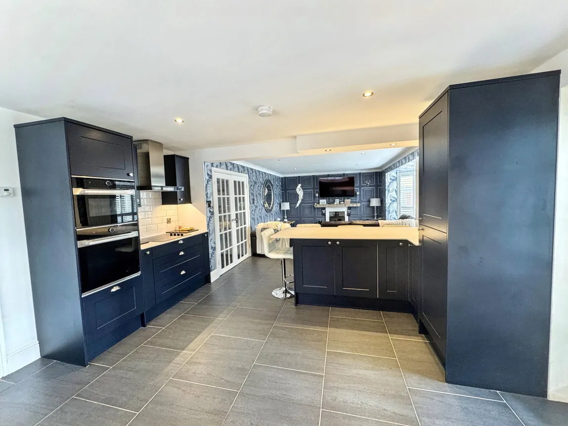 Brook Avenue, Towyn, Conwy, LL22 9ND, photo 5