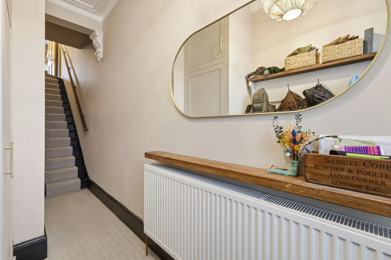 Brewster Road, Leyton, E10, photo 9