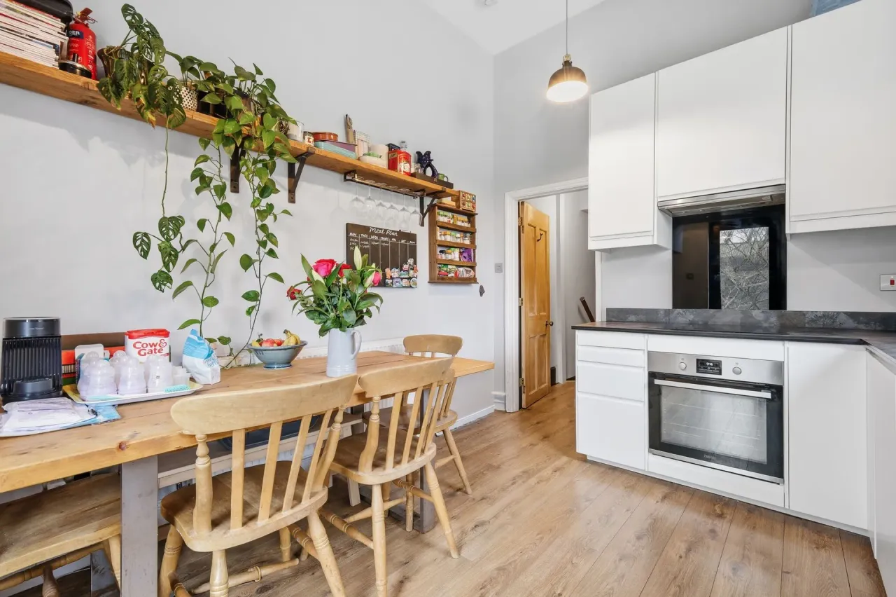 Brewster Road, Leyton, E10, photo 6