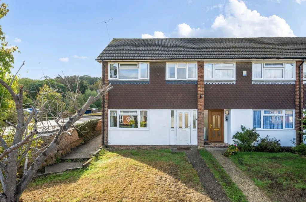 3 bed house for sale, Costells Meadow, Westerham