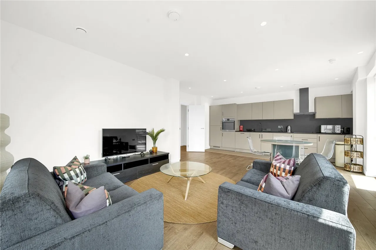 Vitruvian Court, Limehouse Basin, E14, photo 11