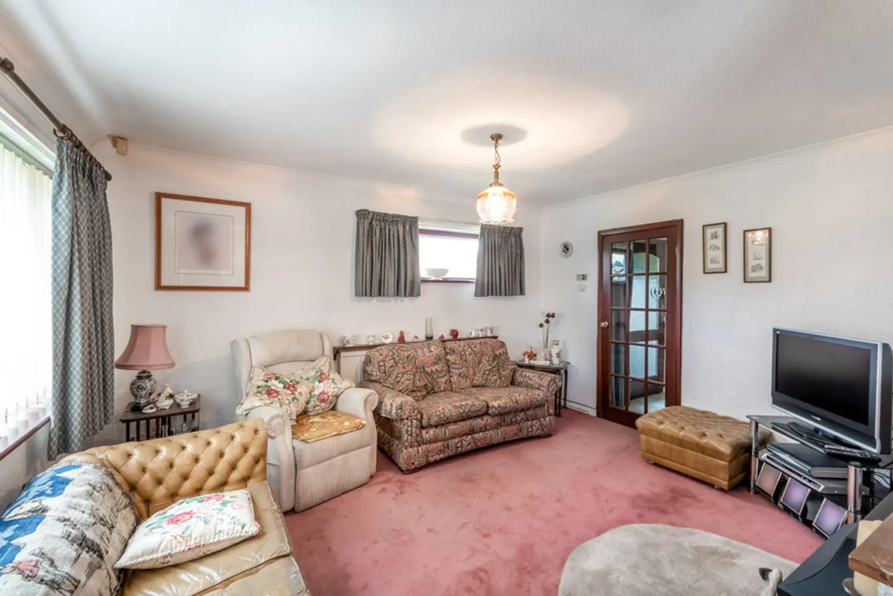 Long Walk, Retford, DN22, photo 3