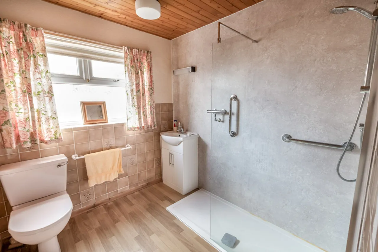 Long Walk, Retford, DN22, photo 14