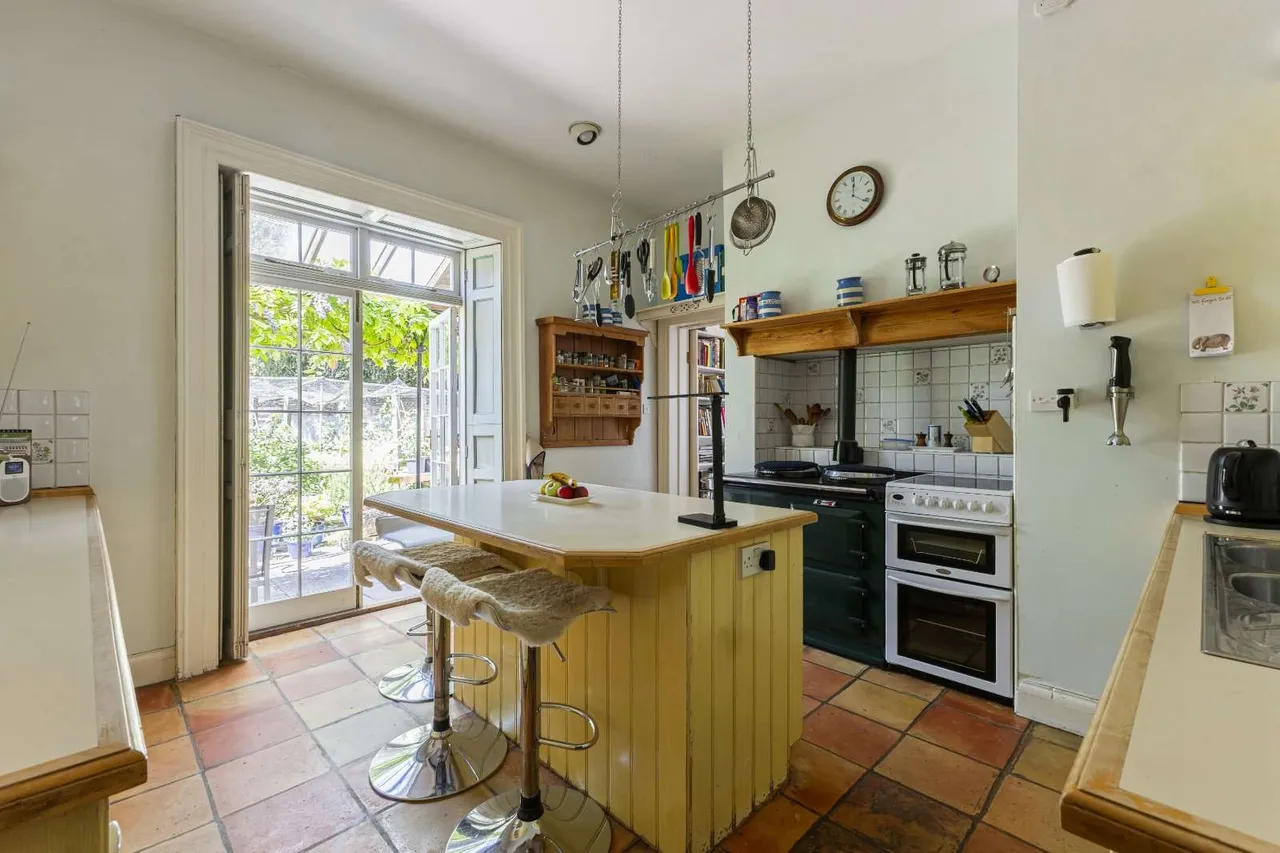 Church Street, Rickmansworth, Hertfordshire, WD3 1BS, photo 6