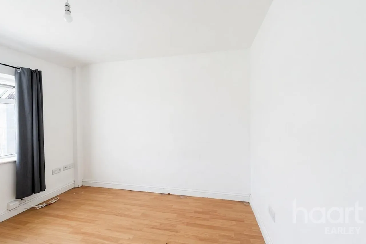 Nelson Road, RG4, photo 6