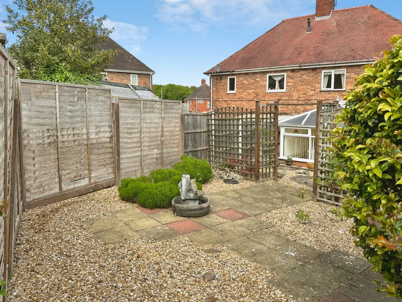 Coronation Crescent, Madeley, Telford TF7 5EH, photo 17