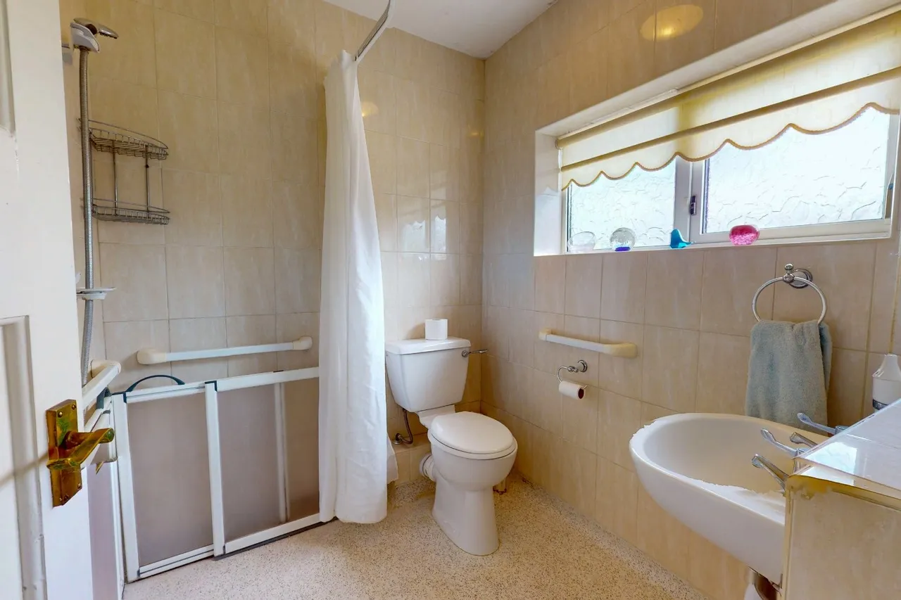Coronation Crescent, Madeley, Telford TF7 5EH, photo 14