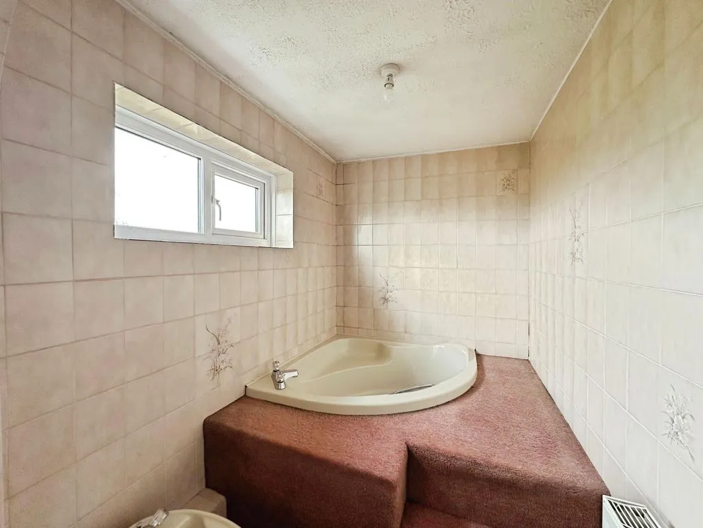 Morpeth NE61 6YQ, NE61, photo 17