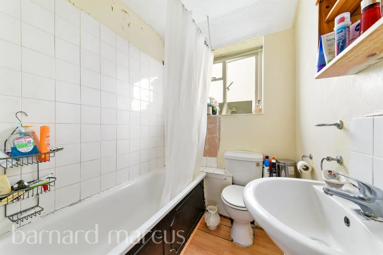 Central Gardens, Morden, photo 7