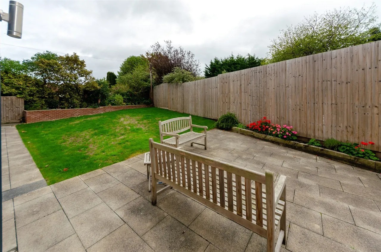 Whitehall Road, Rhos on Sea, photo 17
