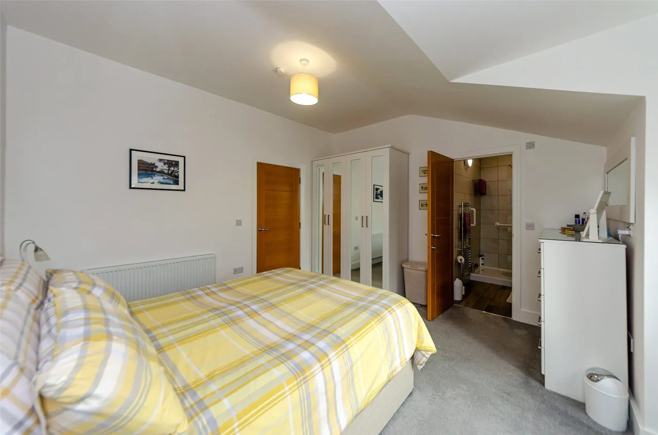 Whitehall Road, Rhos on Sea, photo 12