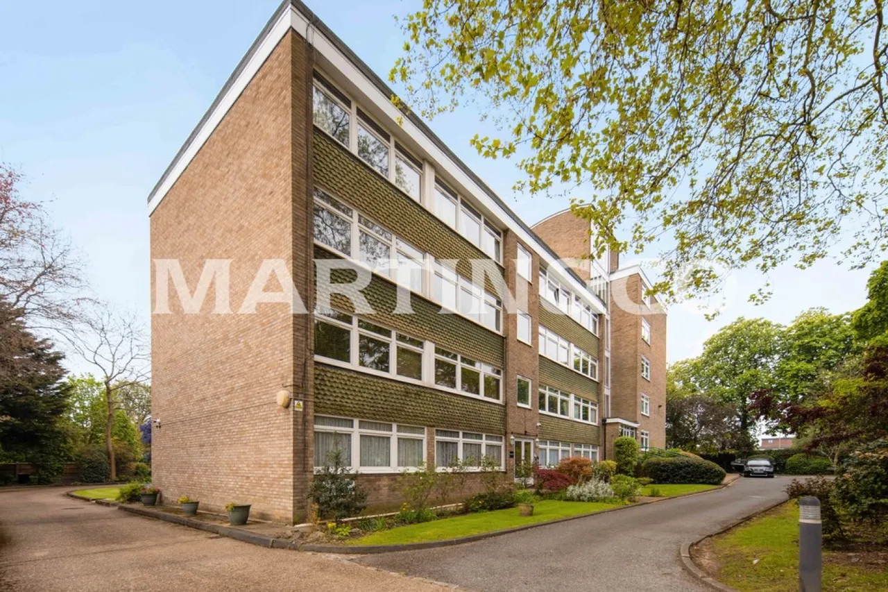 St Mary's Lodge, Wanstead, photo 6