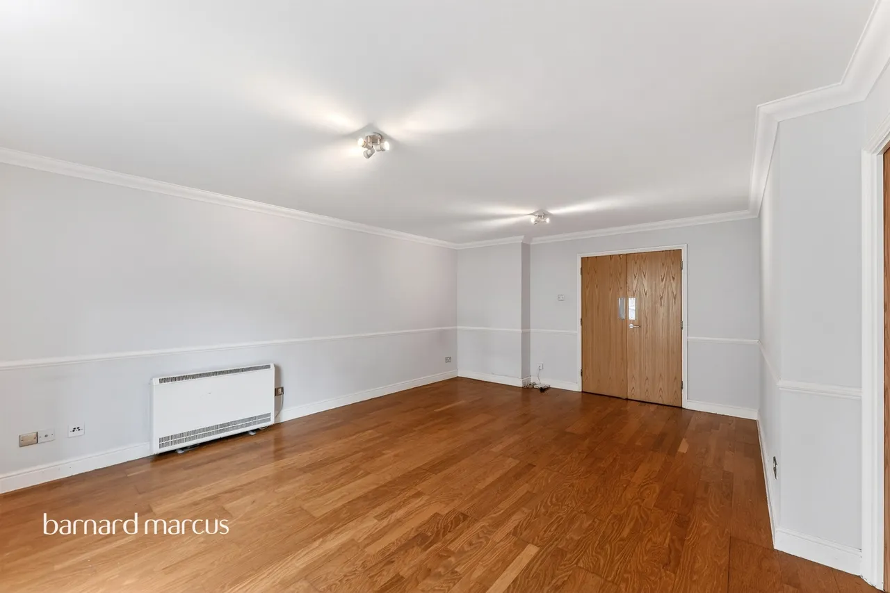 Cotton Row, London, SW11, photo 3