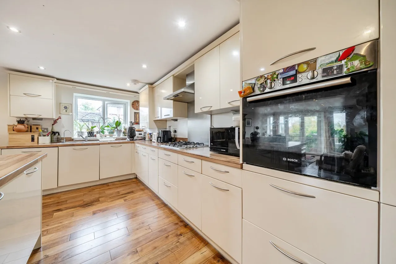 Elm Road, DA14, photo 9