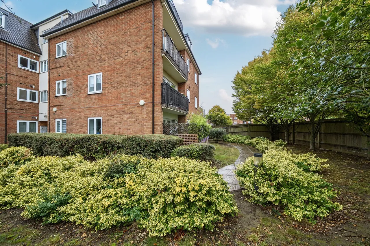 Elm Road, DA14, photo 21