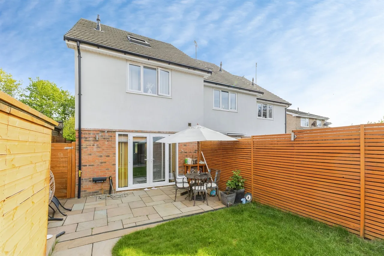 Harlestone Road, Northampton, NN5, photo 17