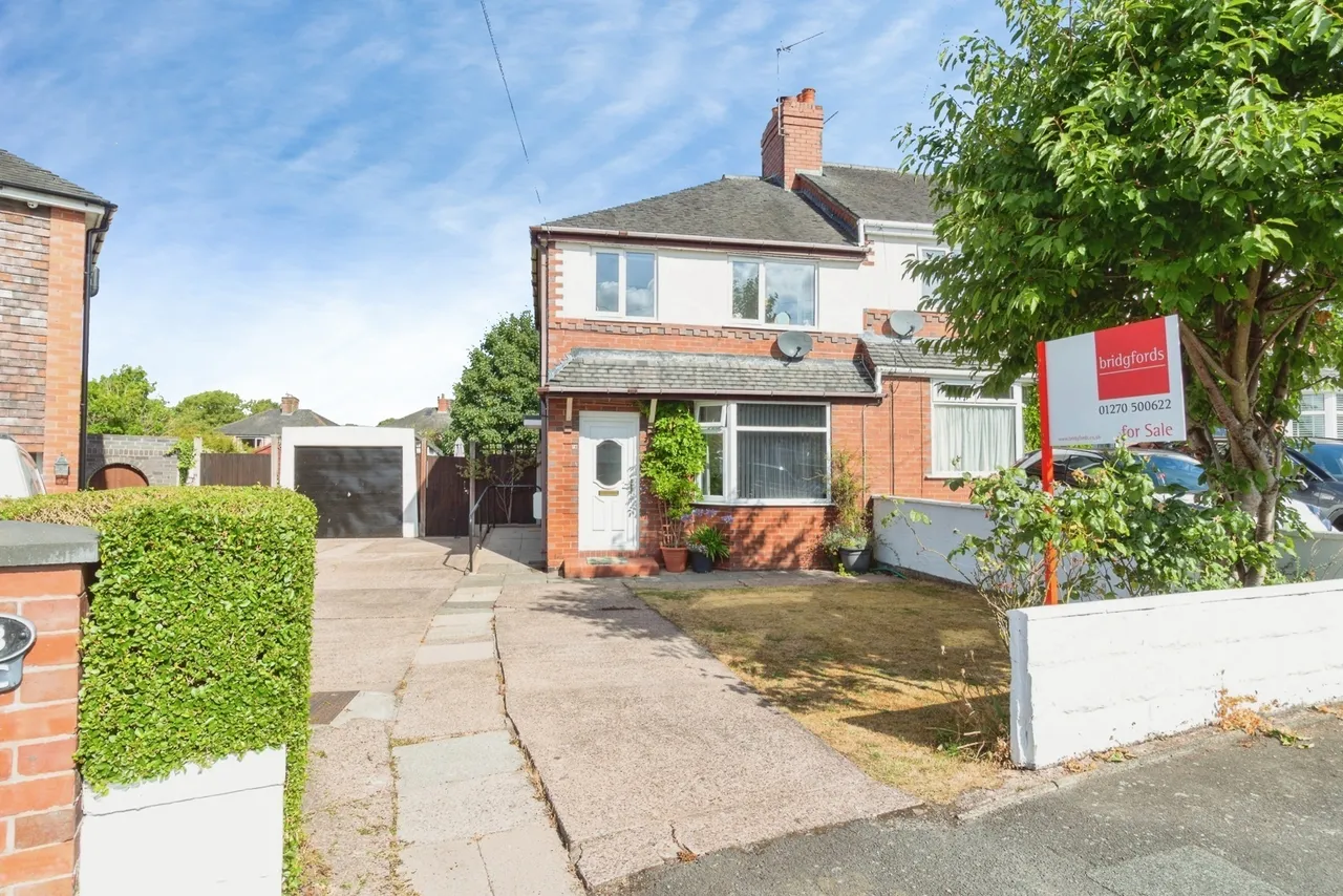 3 bed house for sale — Heath Avenue, Newcastle, Staffordshire, ST5