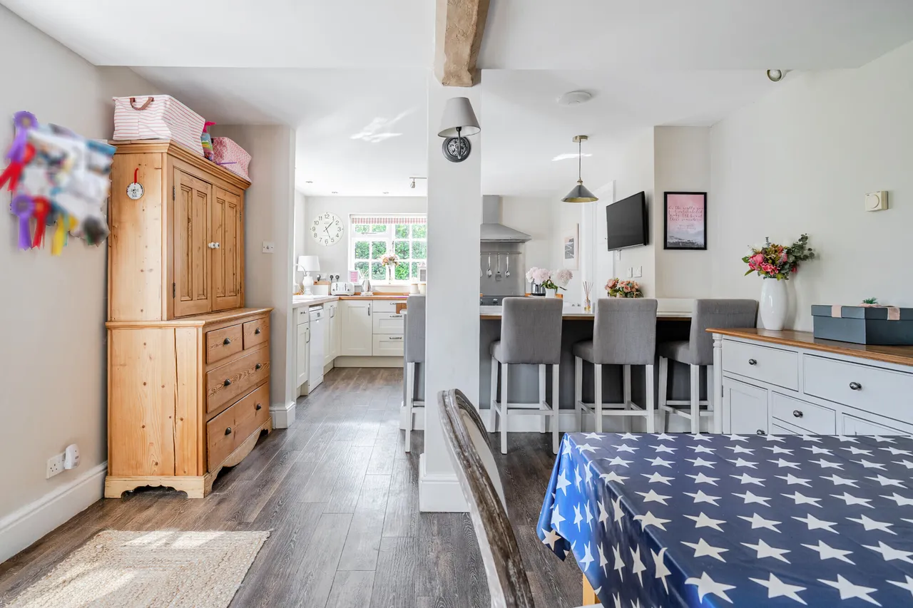The Street, All Cannings, SN10, photo 9